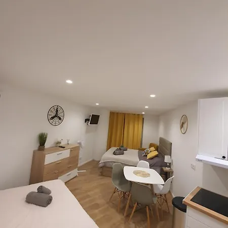 Center Marina View Yellow Appartement Funchal (Madeira)